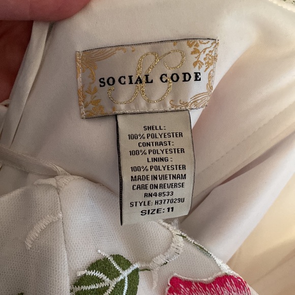 EUC Strapless Embroidered Prom Dress - Picture 9 of 13